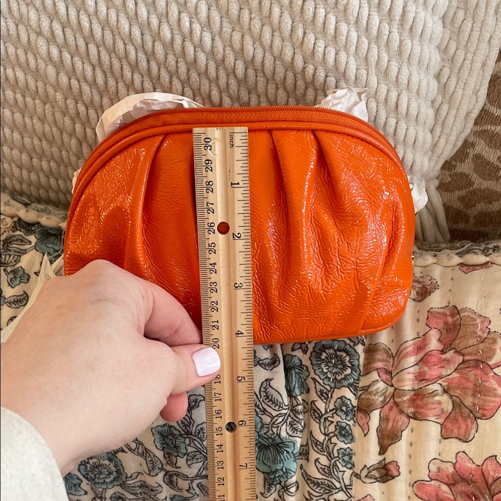 NWT $65 HOBO International Vibrant Patent Orange Clutch Makeup Accessories - Picture 15 of 16